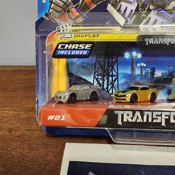 Transformers Micro Machines Series 1 #01 Translucent Bumblebee Chase 2022 New - Picture 2 of 3